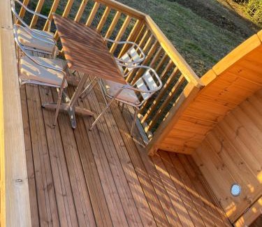 Domfront-en-Champagne Ski Chalet | Cabane Pod1
