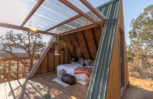 Hildale Cabin | Cabin ∙ 1 bedroom ∙ 2 guests