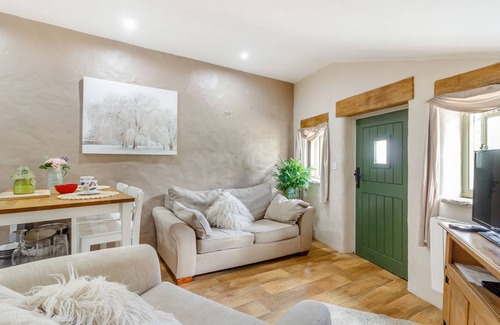 Blackmill Cottage | Cabin ∙ 1 bedroom ∙ 2 guests