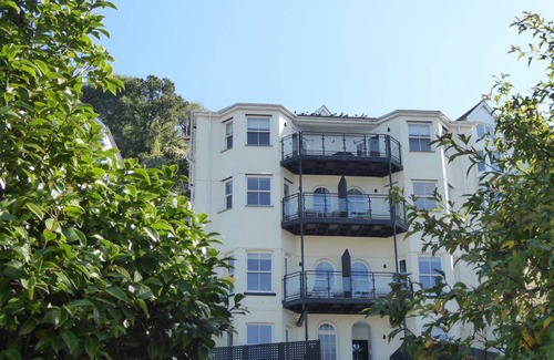 Looe Cottage | Cabin ∙ 1 bedroom ∙ 4 guests