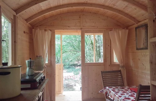 Sougeres-en-Puisaye Cabin | Cabin ∙ 1 bedroom ∙ 2 guests