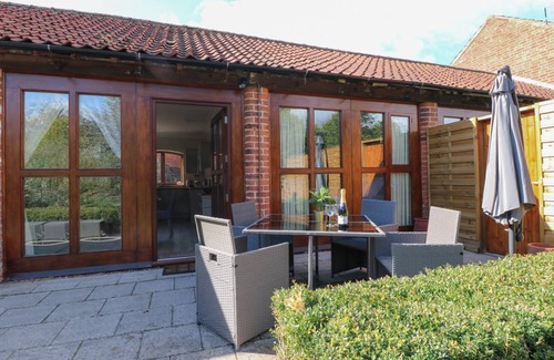 Stanton on the Wolds Cottage | Cabin ∙ 2 bedrooms ∙ 4 guests
