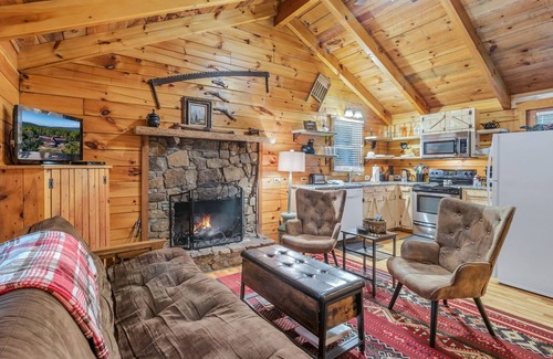 Stanardsville Cabin | Cabin #2 - Granny B`s | 2 Bed, 1 Bath