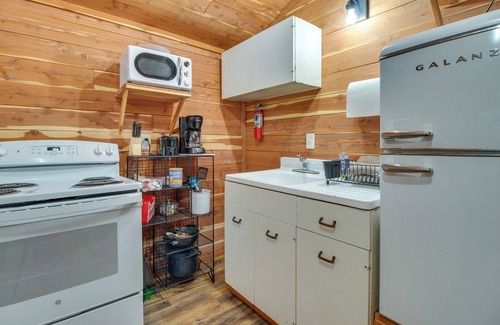 Lakeview Cabin | Cabin 2 Mi to White River: Great for Anglers!