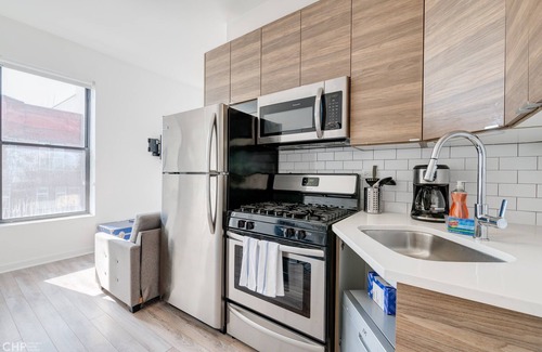 River West Apartment | Cabin 208 by 747 Lofts