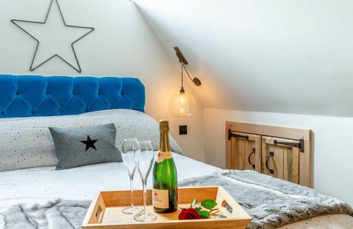 Sittingbourne Cottage | Cabin ∙ 3 bedrooms ∙ 8 guests