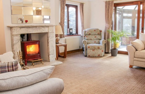 Boraston Cottage | Cabin ∙ 3 bedrooms ∙ 6 guests