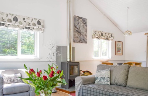 Ardfern Cottage | Cabin ∙ 3 bedrooms ∙ 5 guests