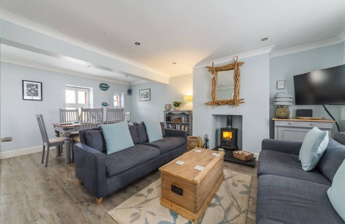 Peel Cottage | Cabin ∙ 3 bedrooms ∙ 5 guests