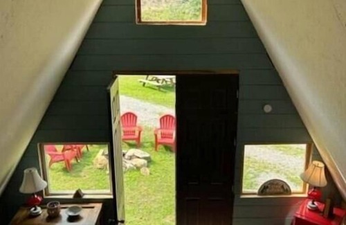 Northern Cabin | Cabin #3 Francis - Custom built A-Frame Bunkhouse - pet and kid friendly