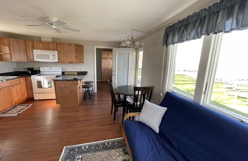 Benton County Cabin | Cabin #3 Newly remodeled 1 bedroom cabin right by the lake.