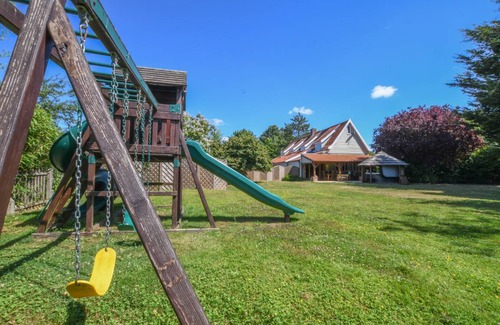 Martlesham Heath Cottage | Cabin ∙ 5 bedrooms ∙ 10 guests