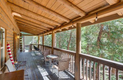 Crestline House | Cabin about 1 Mi to Lake Gregory and Hiking!