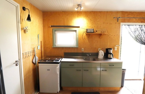 Heeg House | Cabin by Hegermeer with Boat Rentals