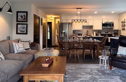 East Jewett Apartment | Cabin Fever Too Cozy & Picturesque Gem with Mountain Views