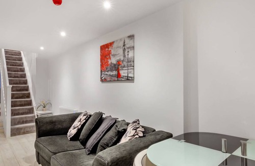 Royal Tunbridge Wells Cottage | Cabin ∙ 1 bedroom ∙ 4 guests