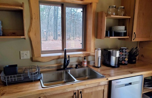 Ingalls Cabin | Cabin getaway on the Menominee River