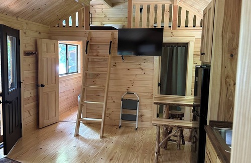 Chocorua Cabin | Cabin in the White Mountains in Tamworth - 2 bedrooms