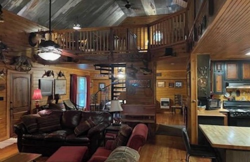 Coffeeville House | Cabin in the woods overlooking Grenada lake.