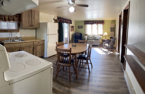 Amberg Cottage | Cabin in waterfall country with trail access and screened porch. Pet friendly!