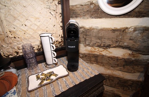 Glen Rose Cabin | Cabin off the Square