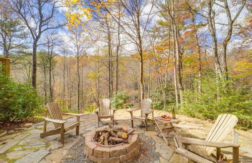 Apple Ridge House | Cabin on 22 Acres with Patio - 3 Mi to Blowing Rock!