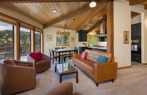 Columbine Lake House | Cabin on Columbine Lake - Large deck - Hot Tub/Views - 1 mile to Purgatory