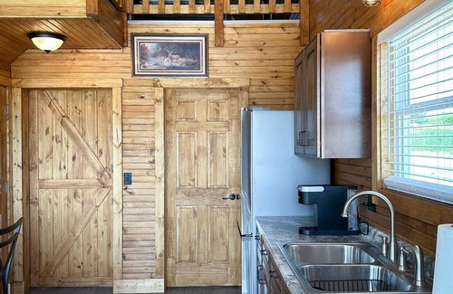 Dry Ridge Cabin | Cabin on Dairy Farm - Near Ark - Feed Grain to Calves and Goats