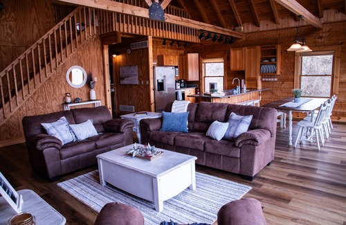 Liberty Cottage | Cabin on the Bloom/Brookville Lake