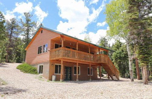 Duck Creek Village Apartment | Cabin On The Rocks
