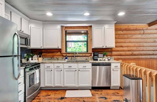 Beaver Shores Cabin | Cabin Sweet Cabin - Modern Log Cabin @ Beaver Lake W/Hot Tub