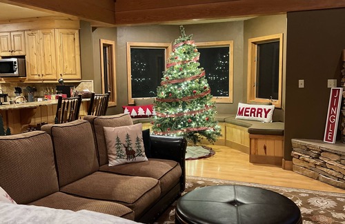 Mesa Ski Chalet | Cabina Bosco - Large Cozy Chalet Near Powderhorn Resort