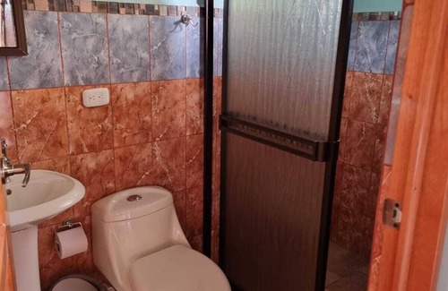 Katira Hotel | Cabinas El Pilon Rio Celeste