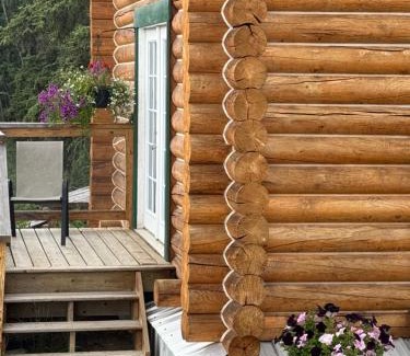 Yukon House | Cabins Over Crag Lake