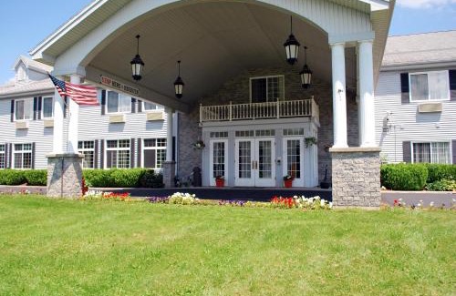 Lancaster Hotel | Cabot Inn & Suites
