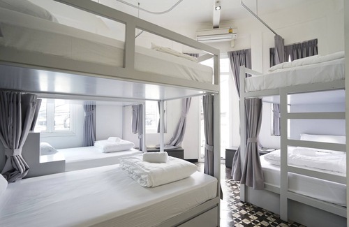 Wang Burapha Phirom House | Cacha bed