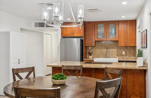 New Papago Parkway House | Cactus Bloom Villa - Spacious 5BR near Old Town Scottsdale with Private Pool