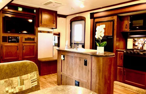 Pedernales Bend House | Cactus Camper is close to the water with lake views