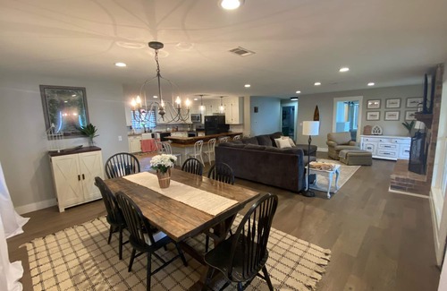Negreet House | Cactus Cove Retreat on Toledo Bend - Private Beach!