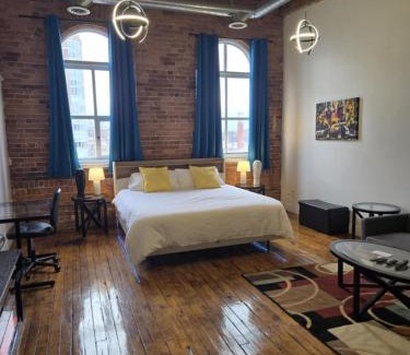 Detroit Apartment | Cadillac Studio Loft