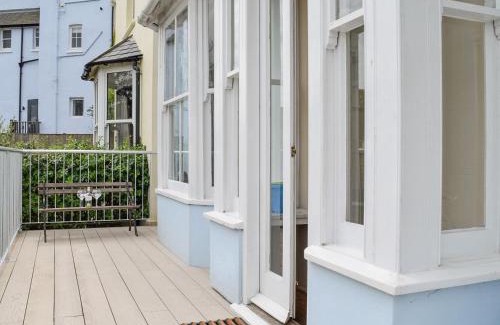 Salcombe House | Caerleon - Cottage