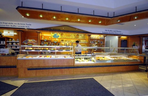 Kelheim House | Cafe am Donautor