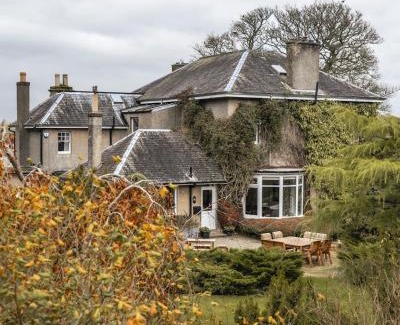 Kirknewton House | Cairns Farmhouse
