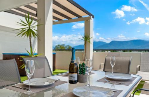 Cairns Apartment | Cairns Penthouse - Private Rooftop Outdoor Gym, Spa & TV Area with Sunset & Mountain Views