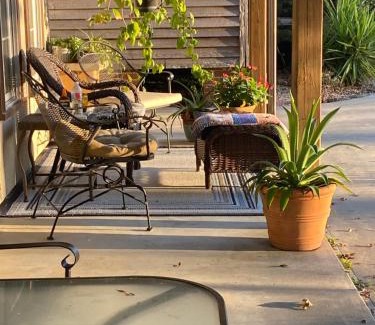 Breaux Bridge Villa | Cajun-Get Away