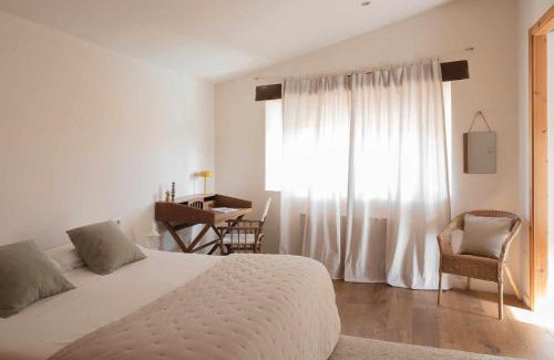 Sant Jordi Desvalls Apartment | Cal Ouaire House lohodihomes