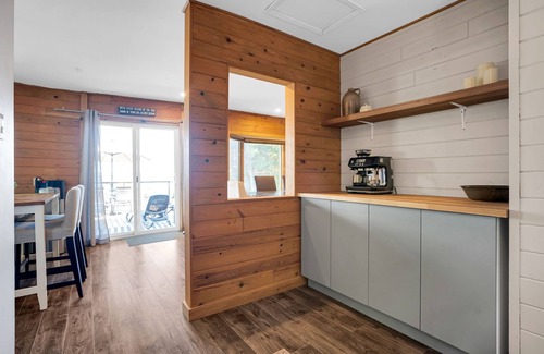 Calabogie Cottage | Calabogie Lake Cottage, walking distance to ski hill
