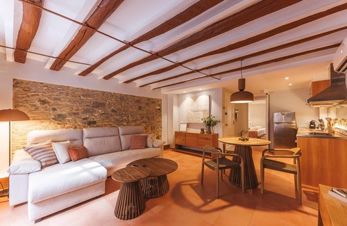 Barri Vell Apartment | Calderers Cavall - Apartment Girona | Bravissimo