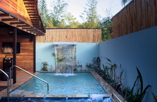 Pansol Villa | California Beach Casita