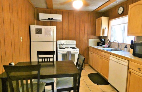 Sierra Vista Southeast Cabin | Calling all Birders & Nature lovers to Ramsey Canyon Cabins & Bird Sanctuary
